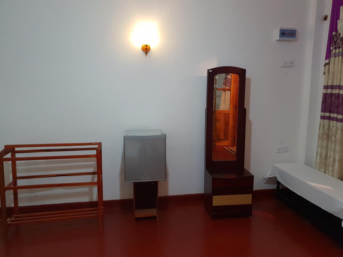 Bed and Breakfast Adannz Елла Екстер'єр фото