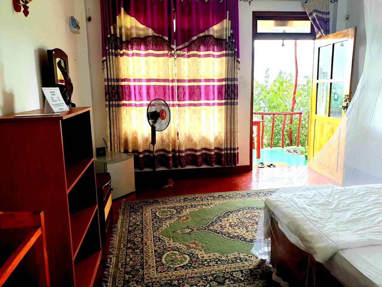 Bed and Breakfast Adannz Елла Екстер'єр фото