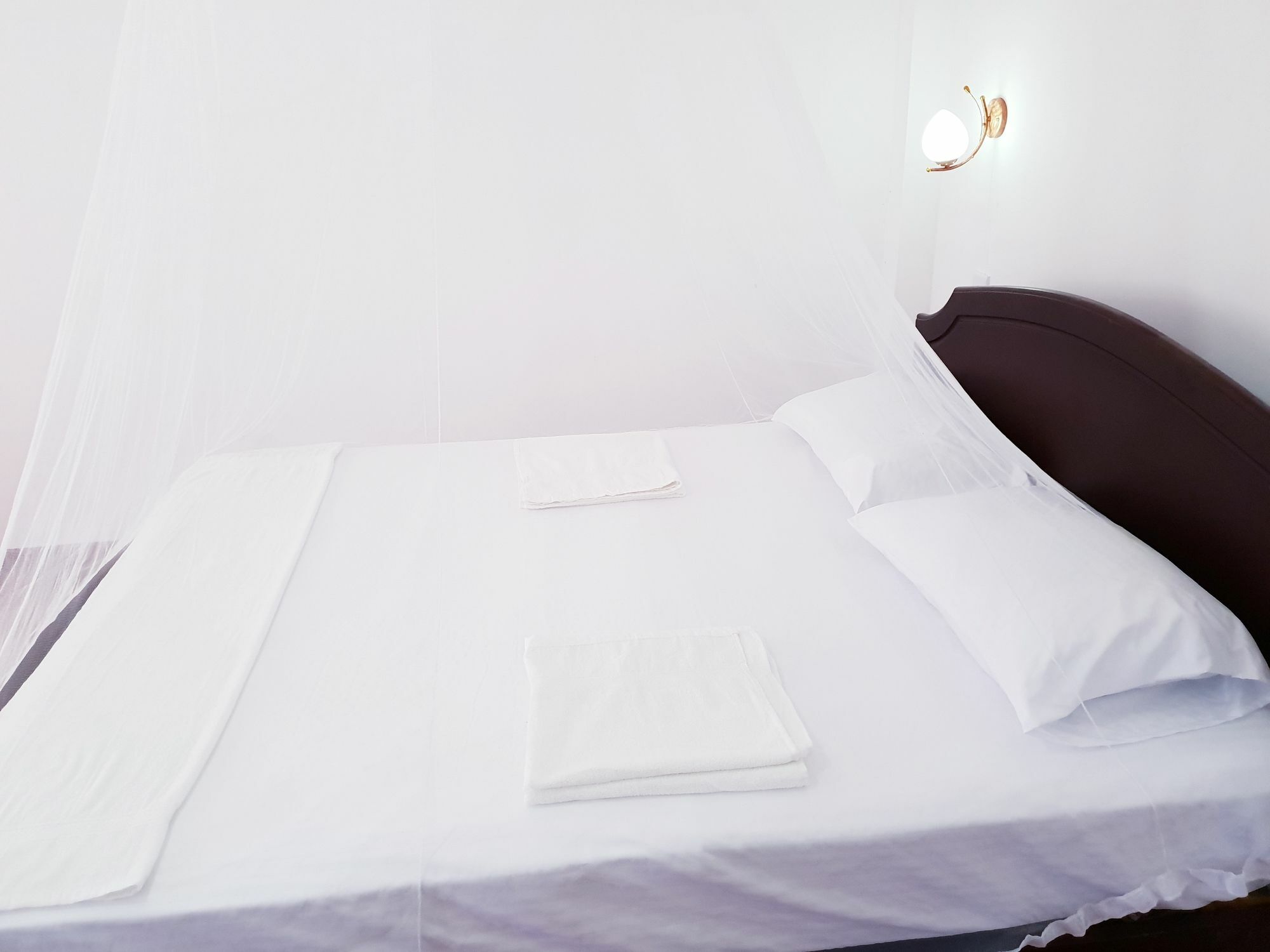 Bed and Breakfast Adannz Елла Екстер'єр фото